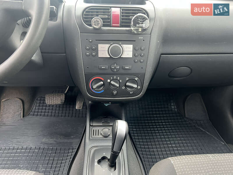 Хэтчбек Opel Corsa 2006 в Черкассах фото 7 Хэтчбек Opel Corsa 2006 в Черкассах