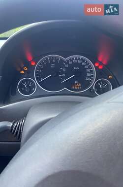 Хэтчбек Opel Corsa 2003 в 