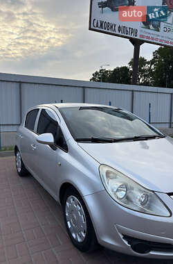 Хэтчбек Opel Corsa 2009 в 
