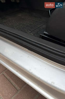 Хэтчбек Opel Corsa 2009 в 