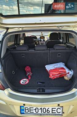 Хэтчбек Opel Corsa 2008 в 