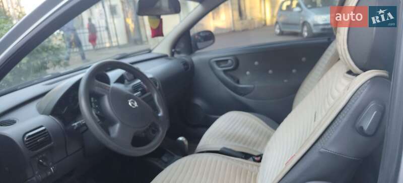 Хэтчбек Opel Corsa 2002 в Одессе