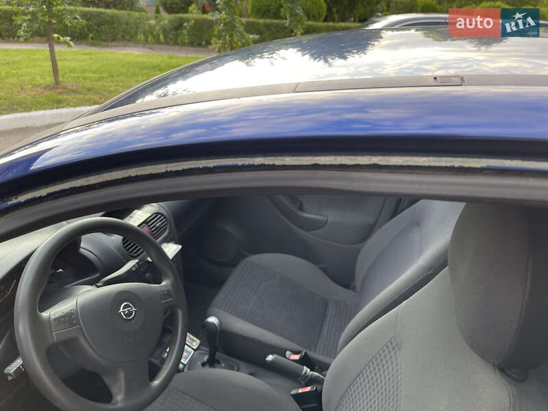 Хэтчбек Opel Corsa 2003 в Броварах