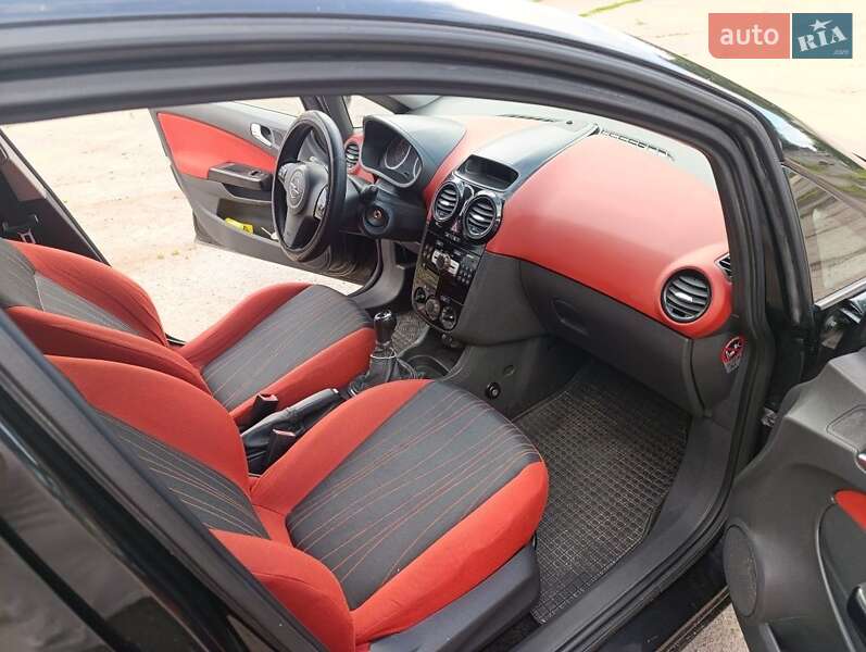 Хэтчбек Opel Corsa 2008 в Кременчуге