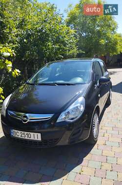 Хэтчбек Opel Corsa 2011 в 