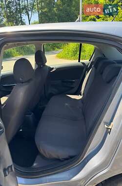 Хэтчбек Opel Corsa 2009 в 