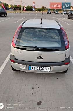 Хэтчбек Opel Corsa 2001 в 