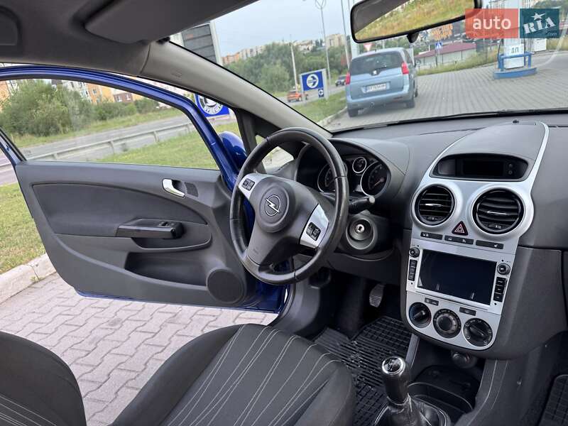 Хетчбек Opel Corsa 2009 в Хмельницькому