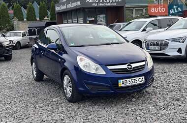 Хэтчбек Opel Corsa 2009 в 