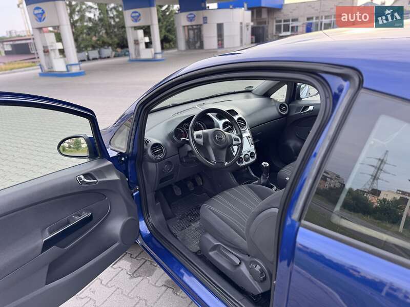 Хетчбек Opel Corsa 2009 в Хмельницькому