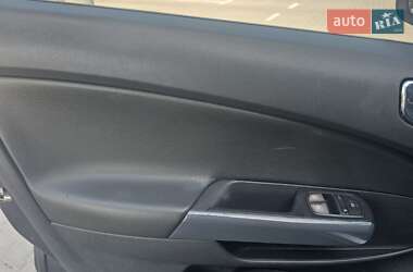 Хэтчбек Opel Corsa 2011 в 