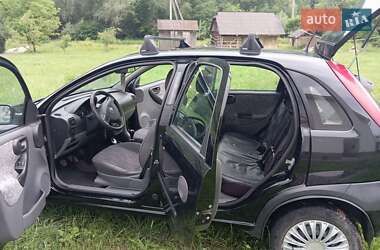 Хэтчбек Opel Corsa 2001 в 