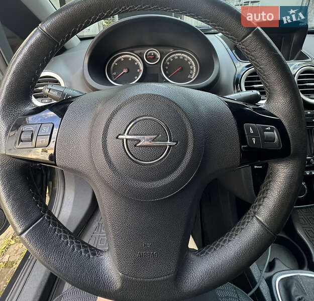 Хэтчбек Opel Corsa 2014 в Мукачево