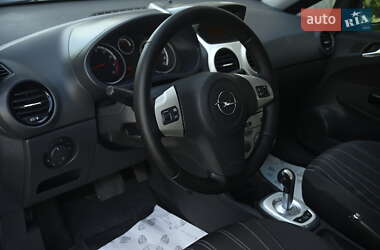 Хетчбек Opel Corsa 2008 в 