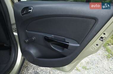 Хетчбек Opel Corsa 2008 в 