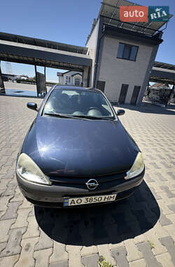 Хэтчбек Opel Corsa 2001 в 