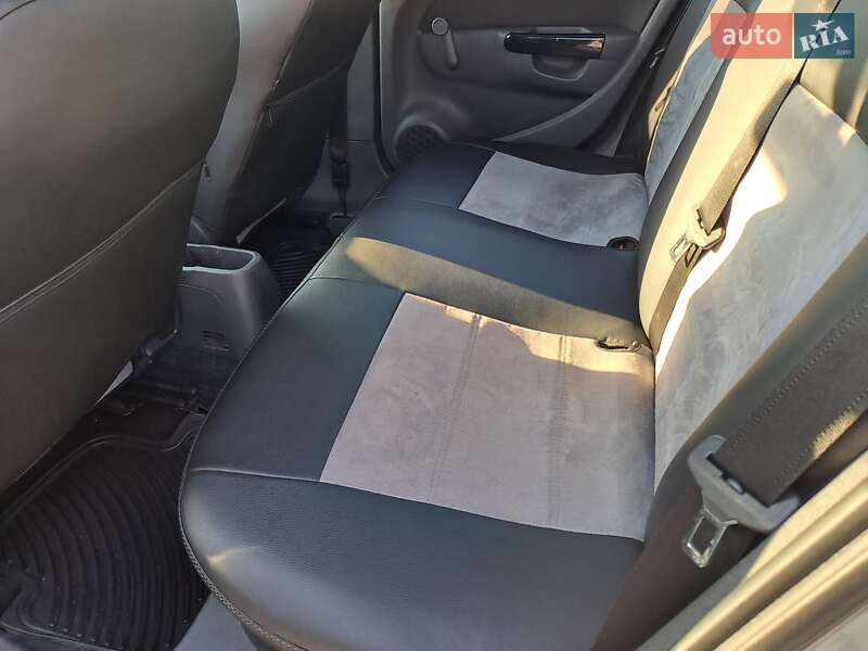 Хетчбек Opel Corsa 2008 в Києві