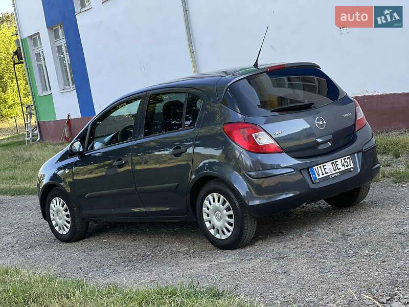 Хетчбек Opel Corsa 2006 в Вапнярці