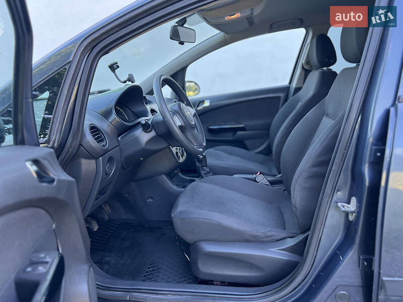 Хетчбек Opel Corsa 2006 в Вапнярці
