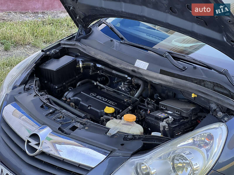 Хетчбек Opel Corsa 2006 в Вапнярці