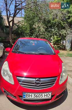 Хэтчбек Opel Corsa 2008 в 