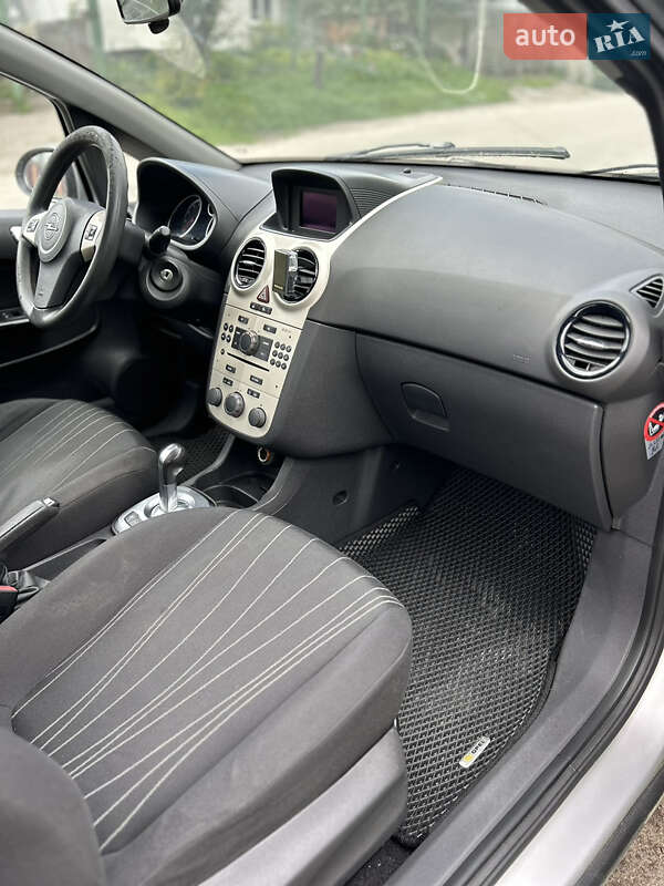 Хэтчбек Opel Corsa 2008 в Белой Церкви