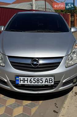 Хэтчбек Opel Corsa 2007 в Измаиле