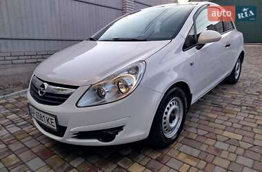 Хэтчбек Opel Corsa 2008 в Запорожье
