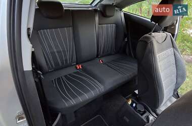Хэтчбек Opel Corsa 2007 в 