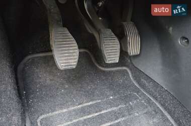Хэтчбек Opel Corsa 2007 в 