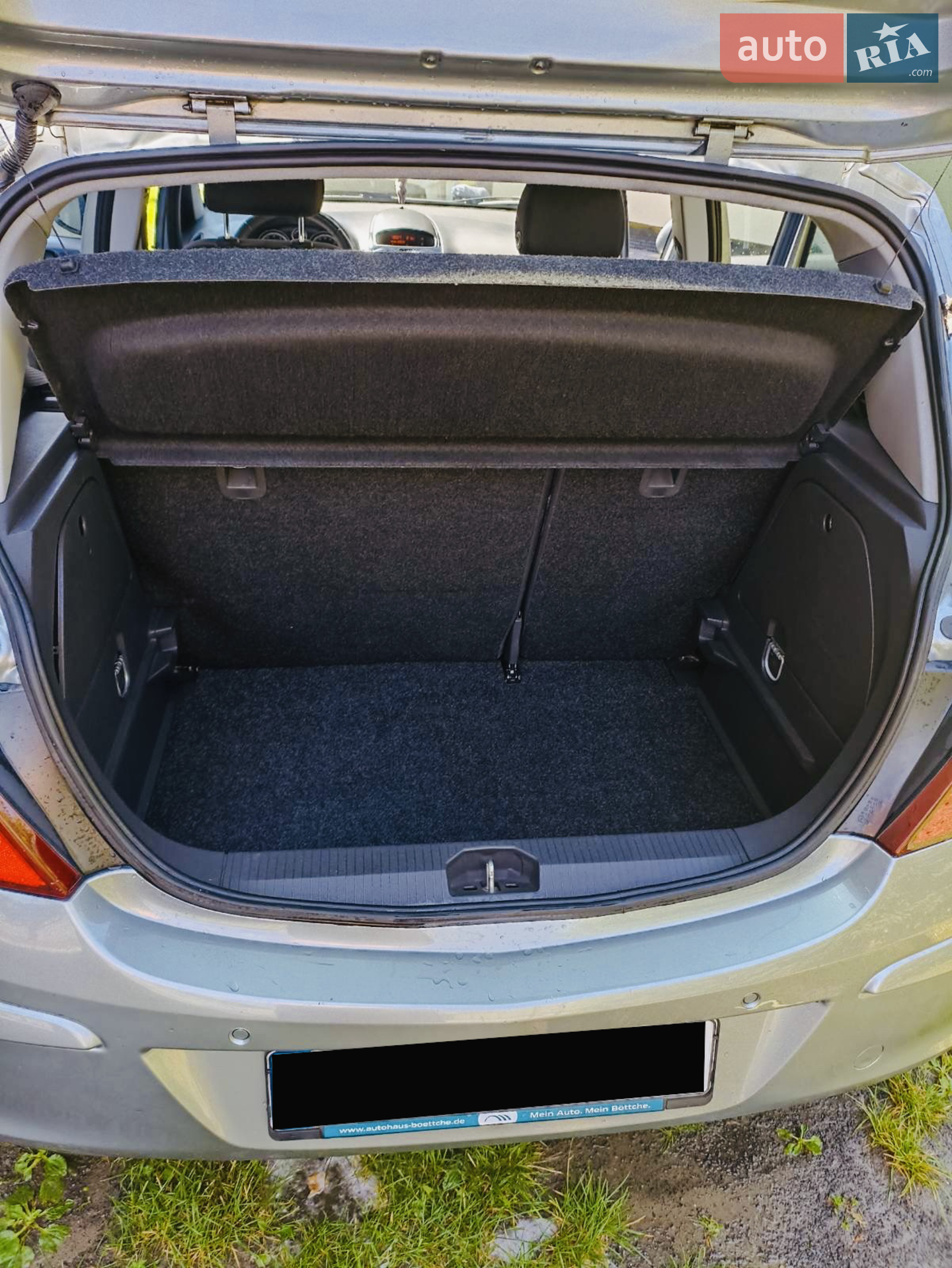 2010 Opel Corsa - мініатюра 3