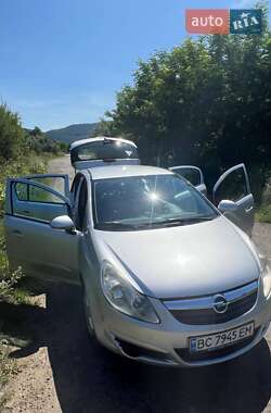 Хэтчбек Opel Corsa 2007 в Дрогобыче