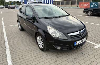 Хэтчбек Opel Corsa 2011 в Дрогобыче