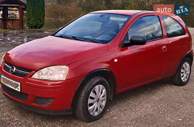 Хетчбек Opel Corsa 2005 в Воловцю