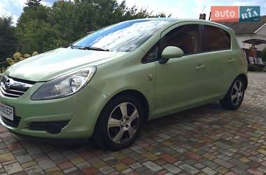 Хетчбек Opel Corsa 2010 в Луцьку