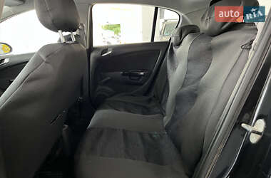 Хэтчбек Opel Corsa 2011 в 