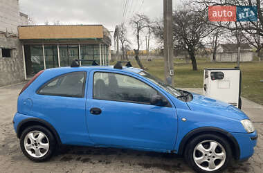Хэтчбек Opel Corsa 2004 в 