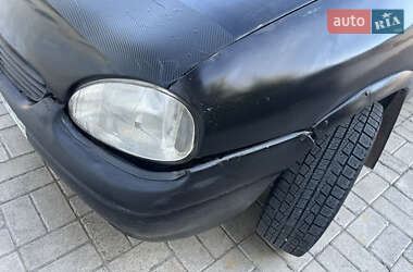 Хэтчбек Opel Corsa 1999 в 