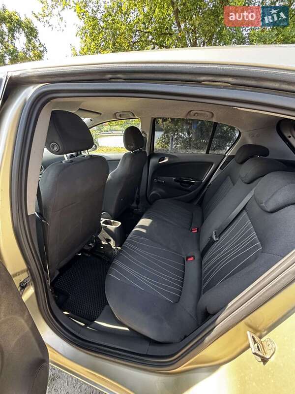 Хетчбек Opel Corsa 2007 в Смілі