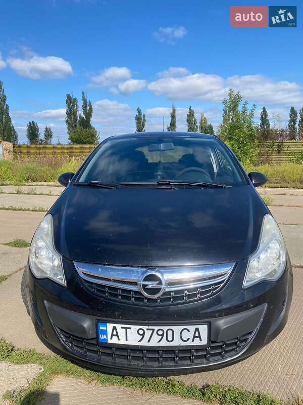 Хэтчбек Opel Corsa 2012 в Чугуеве