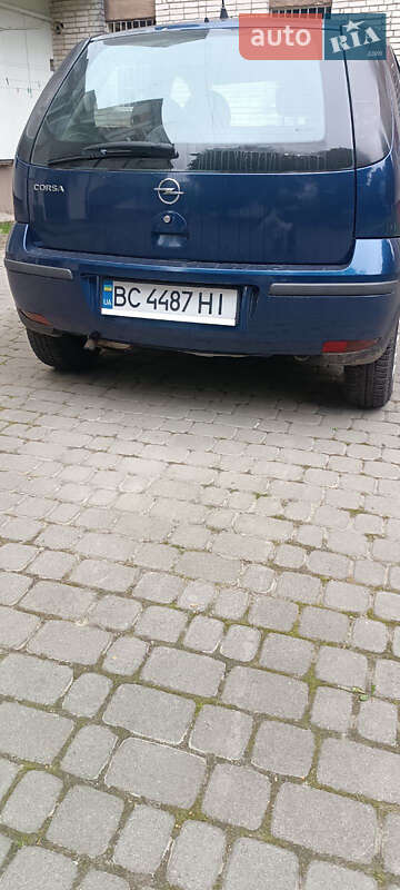 Хэтчбек Opel Corsa 2004 в Львове