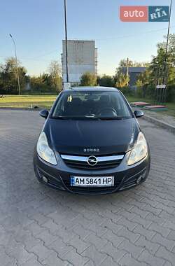 Хэтчбек Opel Corsa 2008 в 
