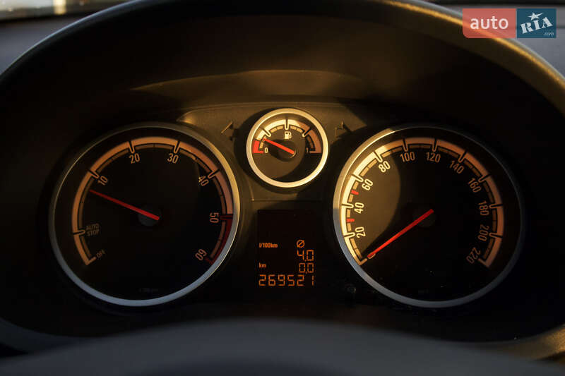 Хэтчбек Opel Corsa 2011 в Городке фото 6 Хэтчбек Opel Corsa 2011 в Городке