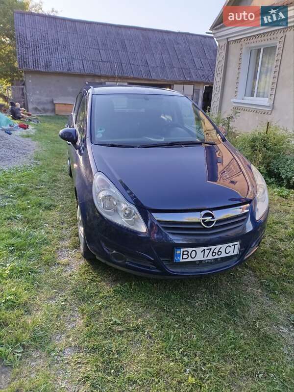 Хетчбек Opel Corsa 2009 в Кременці