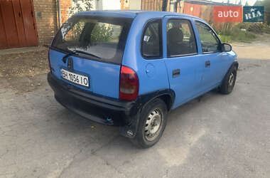 Хэтчбек Opel Corsa 1993 в 