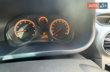 Хэтчбек Opel Corsa 2008 в 