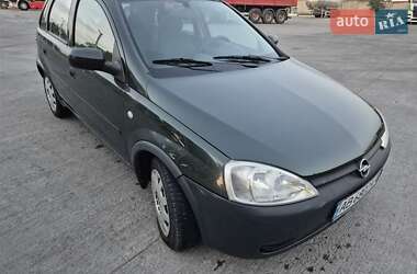 Хэтчбек Opel Corsa 2002 в 