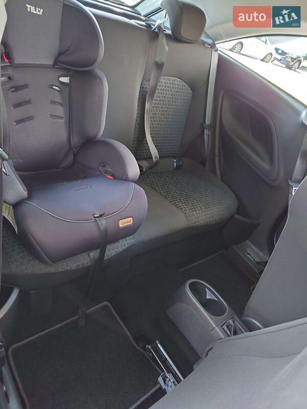 Хэтчбек Opel Corsa 2017 в Киеве