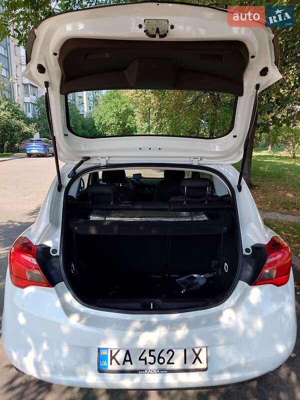 Хэтчбек Opel Corsa 2017 в Киеве