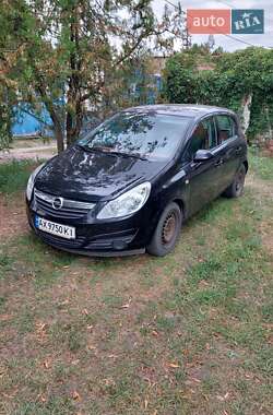 Хэтчбек Opel Corsa 2009 в 